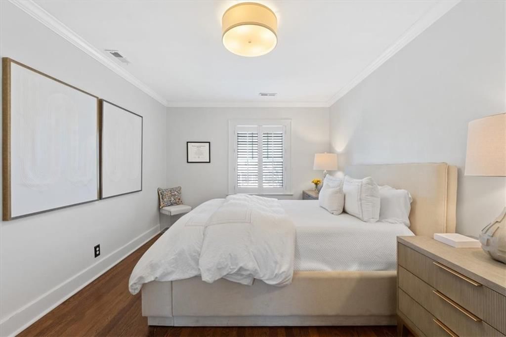631 W 61st Street — photo 31