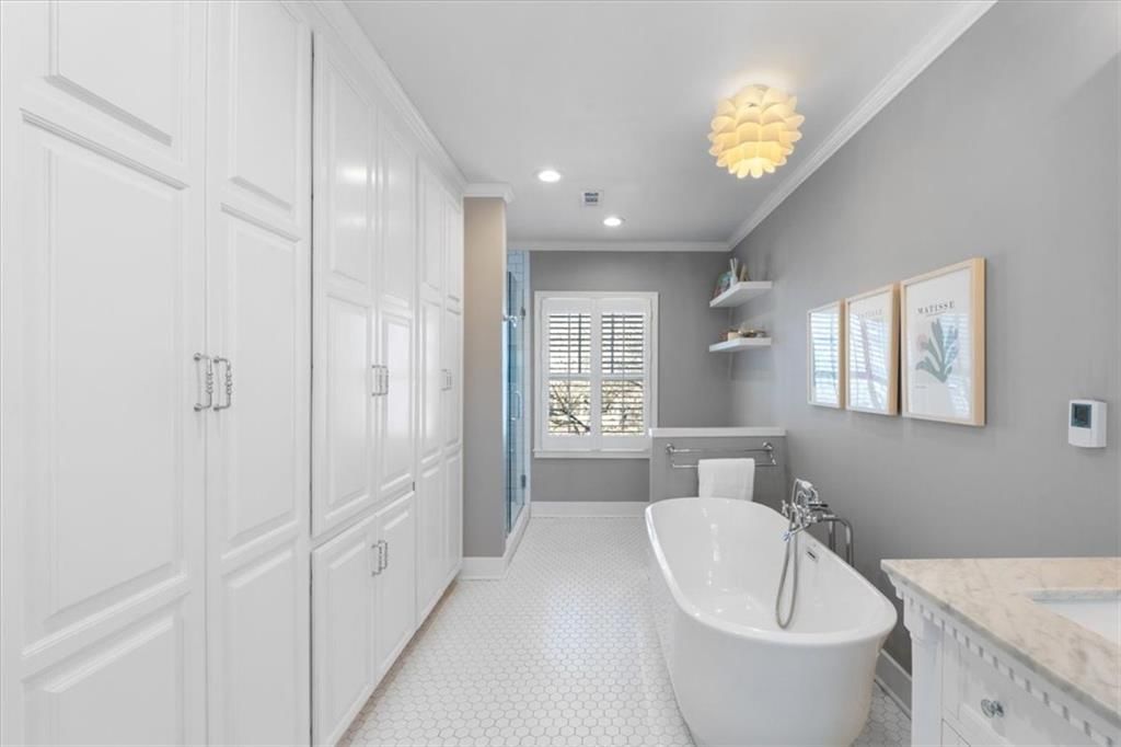 631 W 61st Street — photo 34