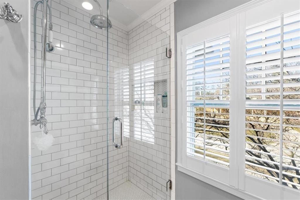 631 W 61st Street — photo 37