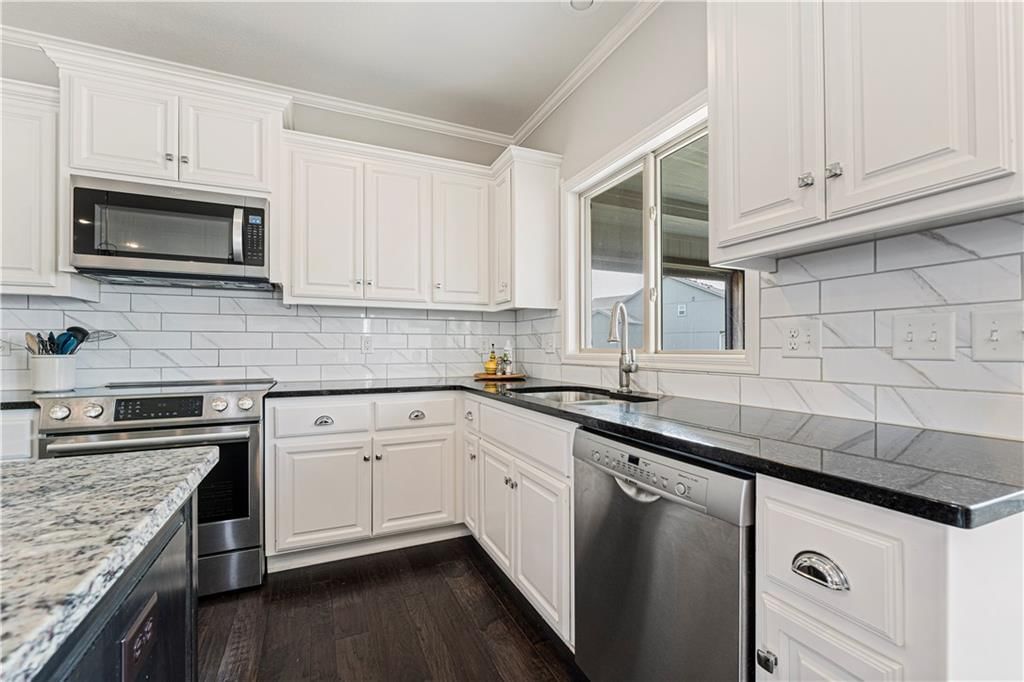 9924 N Richmond Avenue — photo 13