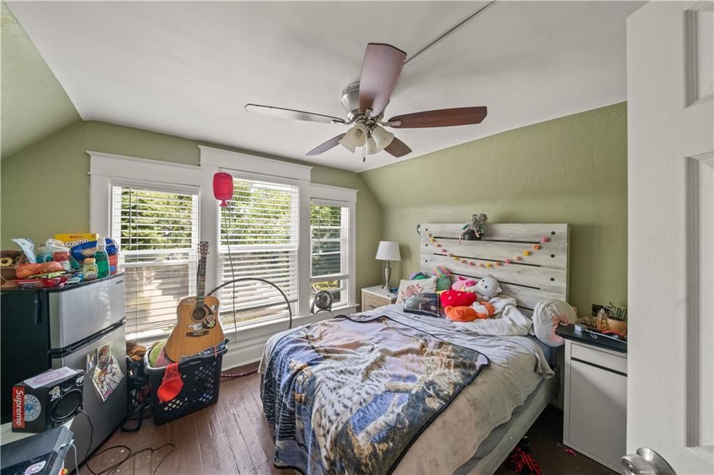 3114 Charlotte Street — photo 25