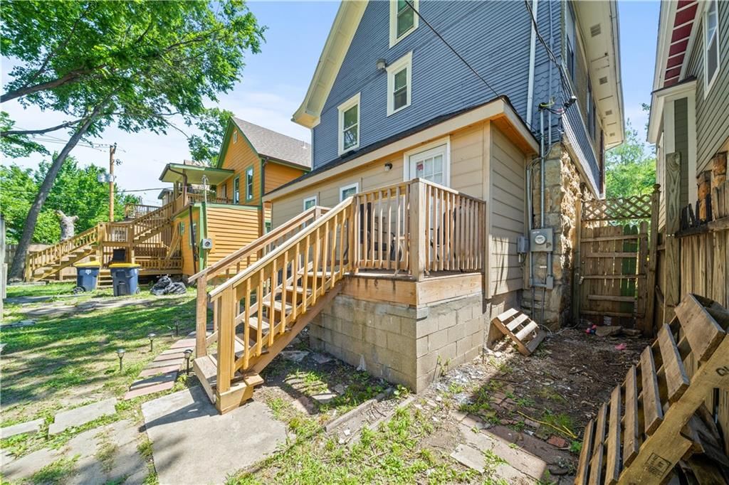 3114 Charlotte Street — photo 31