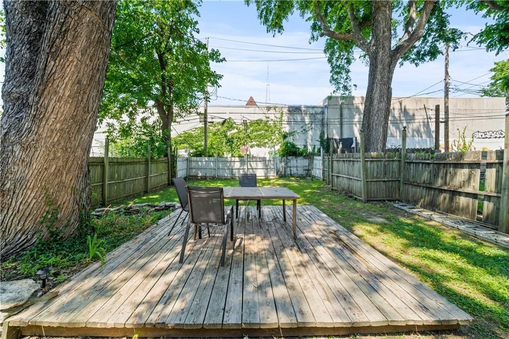 3114 Charlotte Street — photo 33