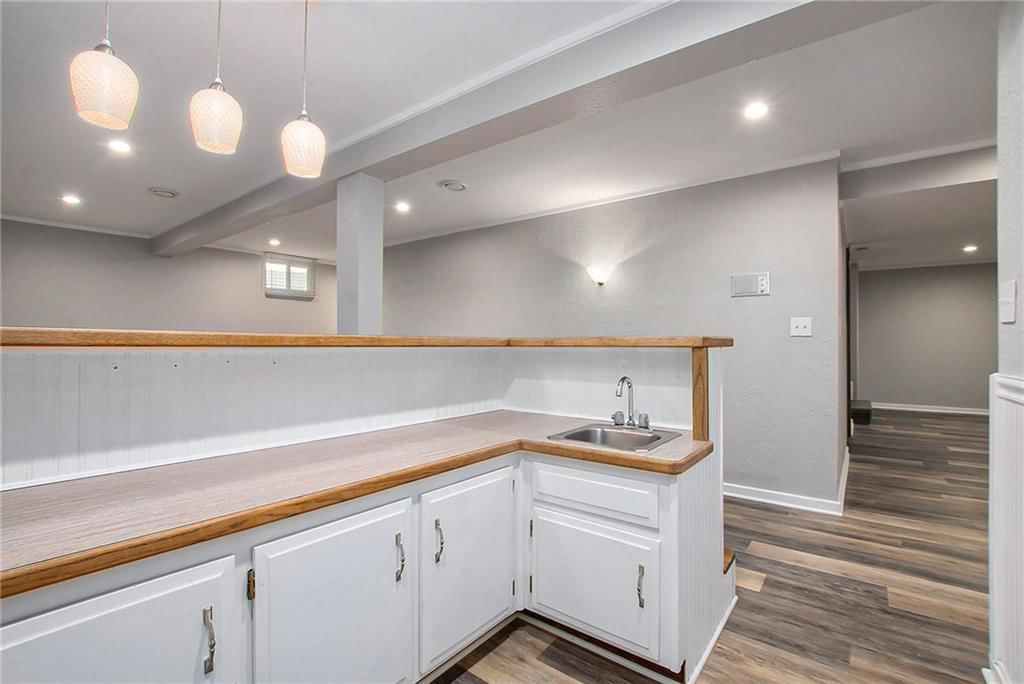 10202 NW Mirror Lake Drive — photo 23