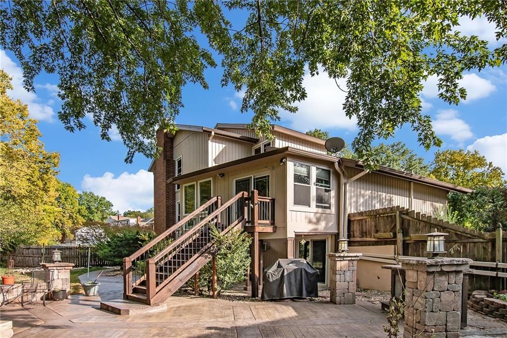 10202 NW Mirror Lake Drive — photo 33