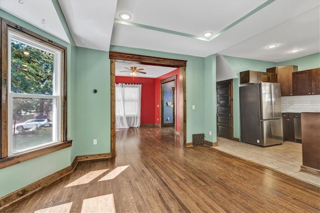 4045 CAMPBELL Street — photo 9