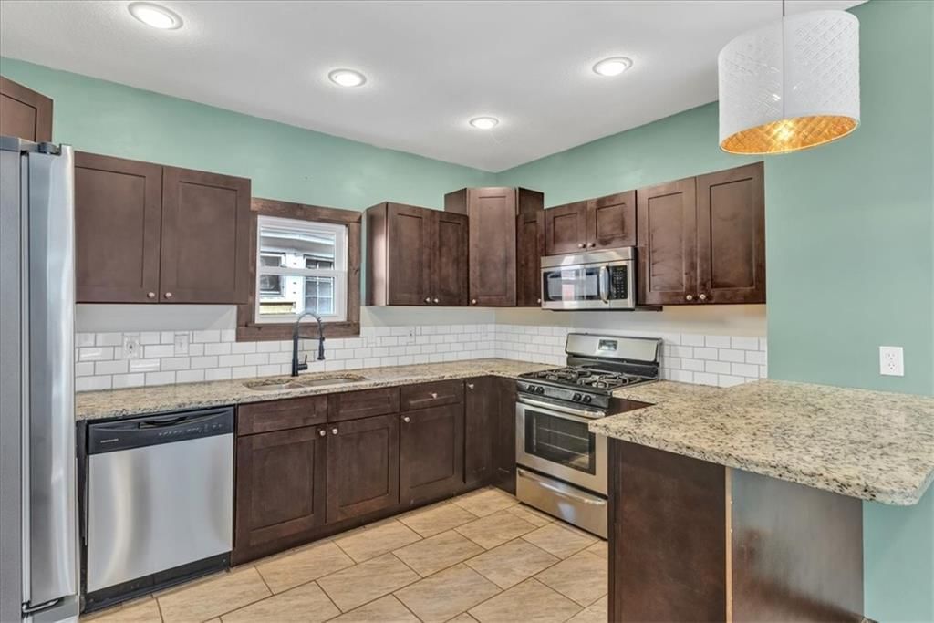 4045 CAMPBELL Street — photo 10
