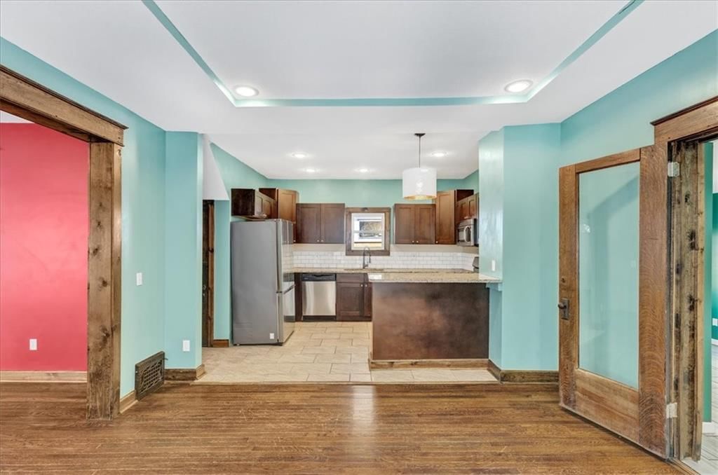 4045 CAMPBELL Street — photo 11
