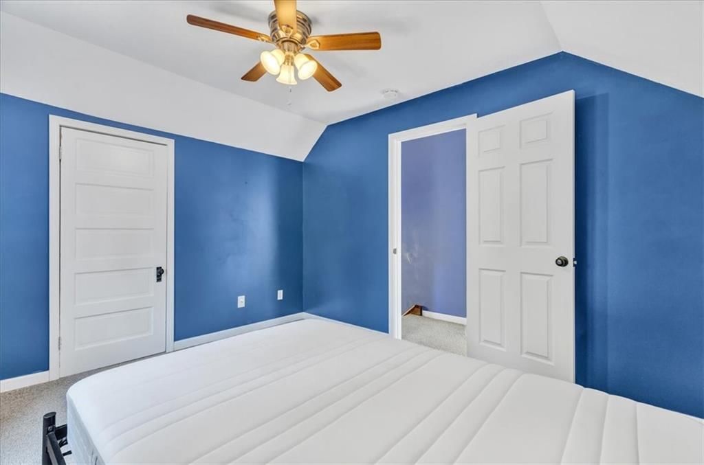 4045 CAMPBELL Street — photo 16