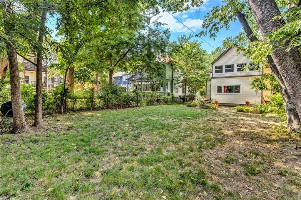 4045 CAMPBELL Street — photo 22