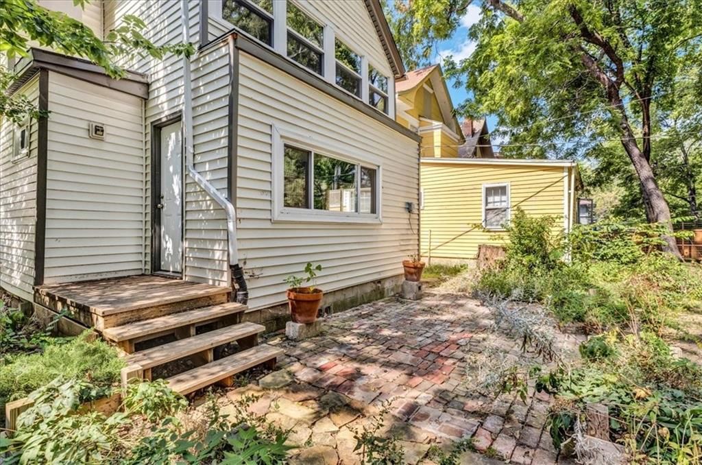 4045 CAMPBELL Street — photo 23
