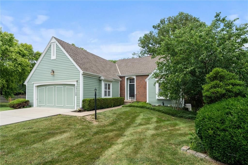 12109 Overbrook Court — photo 2