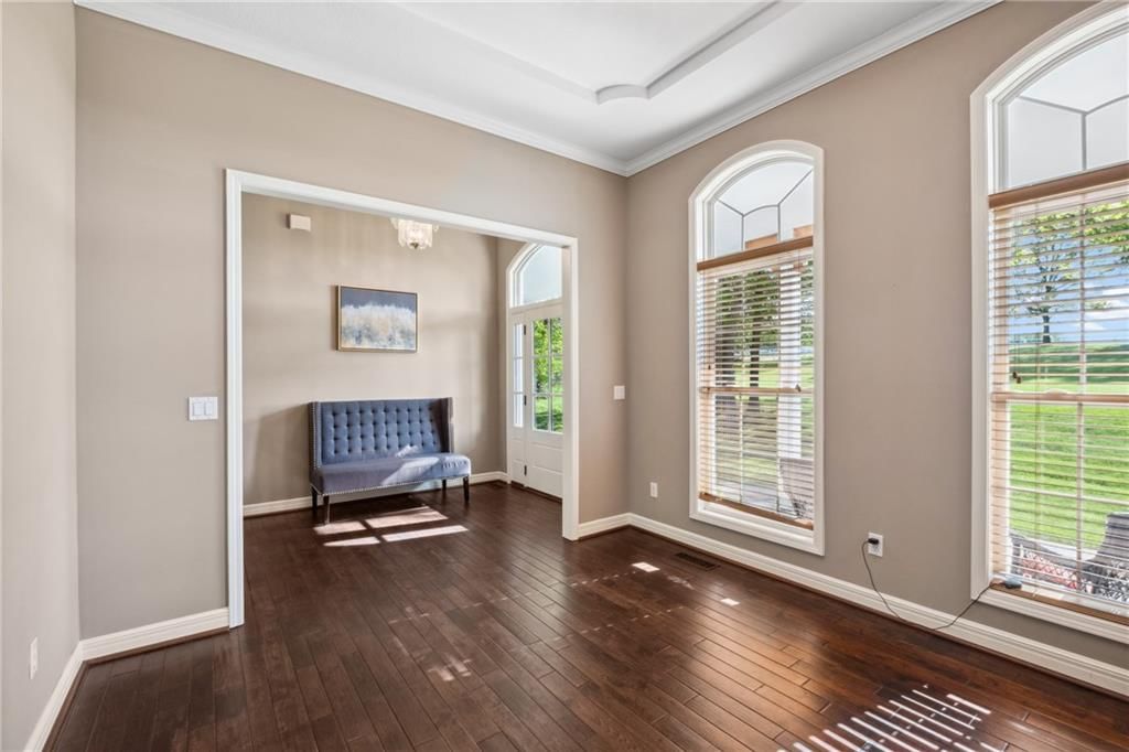 7755 Bridle Parc Lane — photo 8