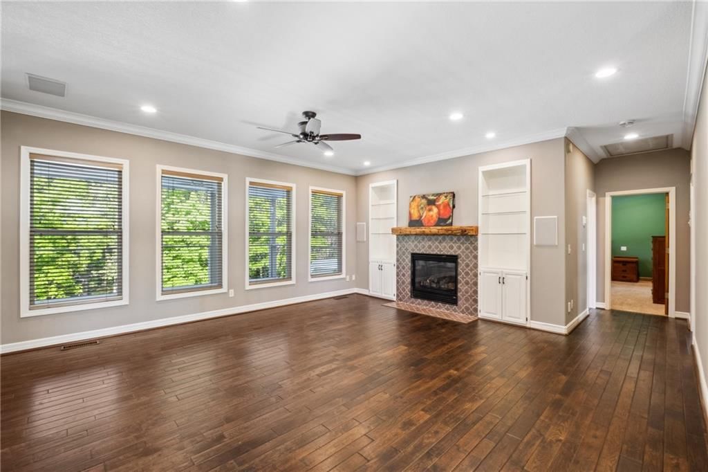 7755 Bridle Parc Lane — photo 9