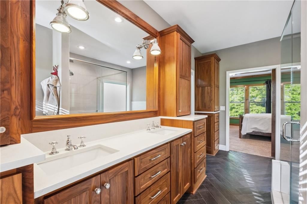 7755 Bridle Parc Lane — photo 18