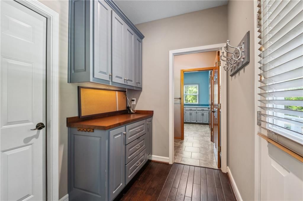 7755 Bridle Parc Lane — photo 22