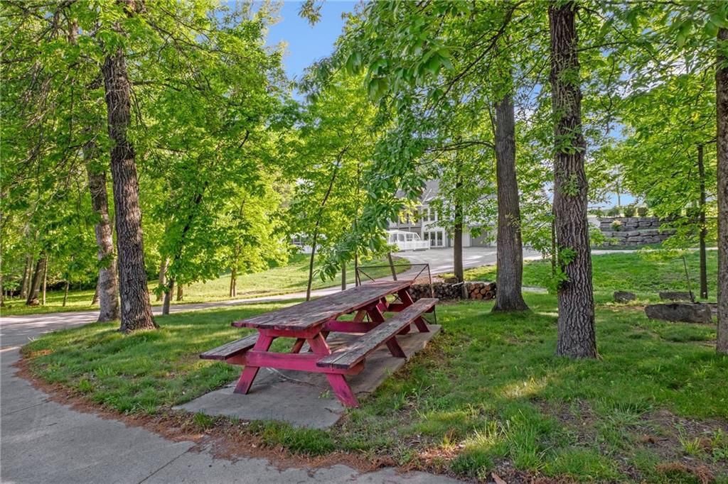 7755 Bridle Parc Lane — photo 33