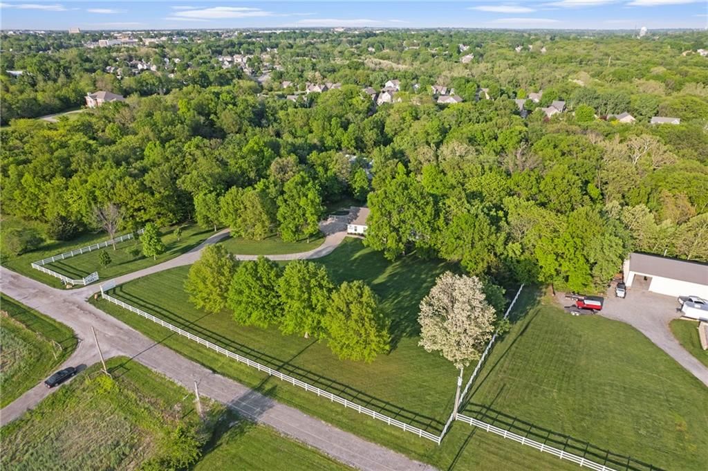 7755 Bridle Parc Lane — photo 46