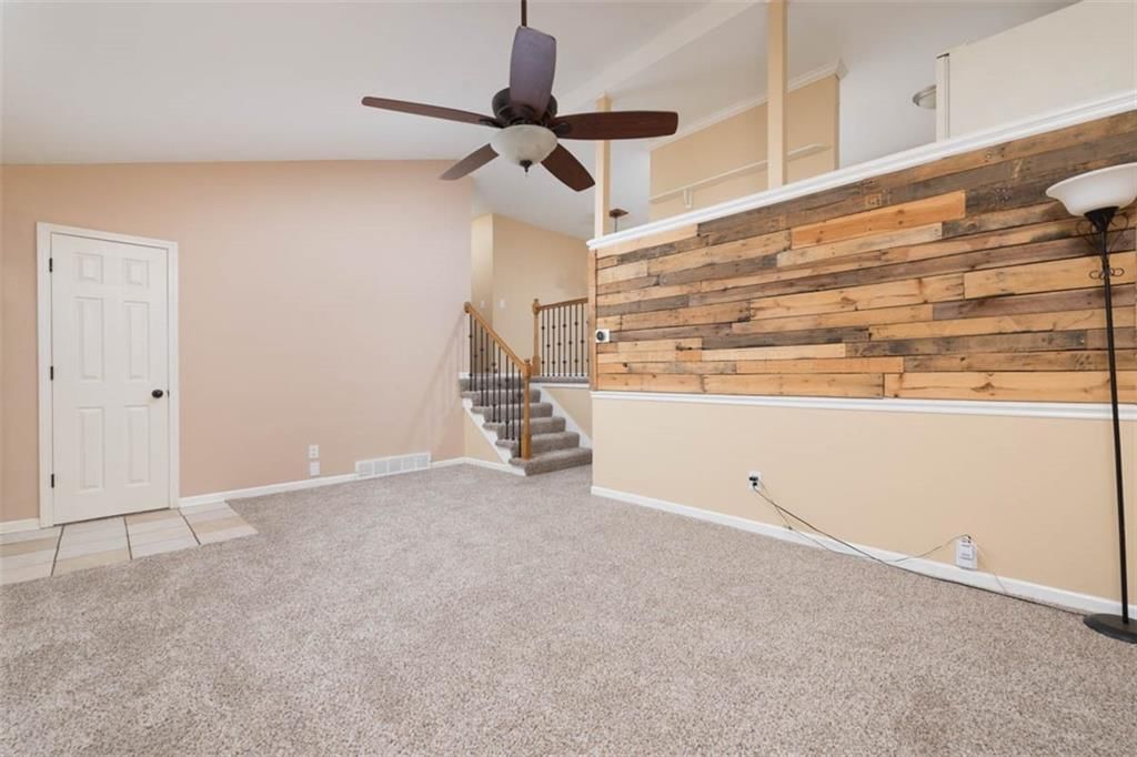 7937 NE 55th Street — photo 5