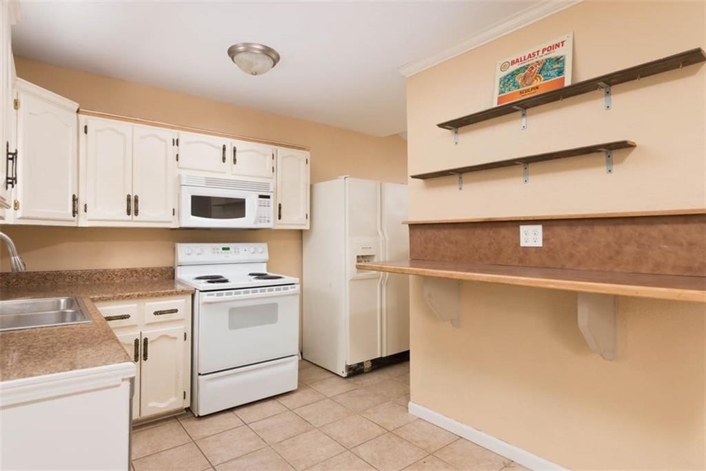 7937 NE 55th Street — photo 9