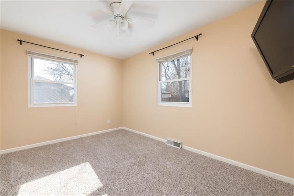 7937 NE 55th Street — photo 12
