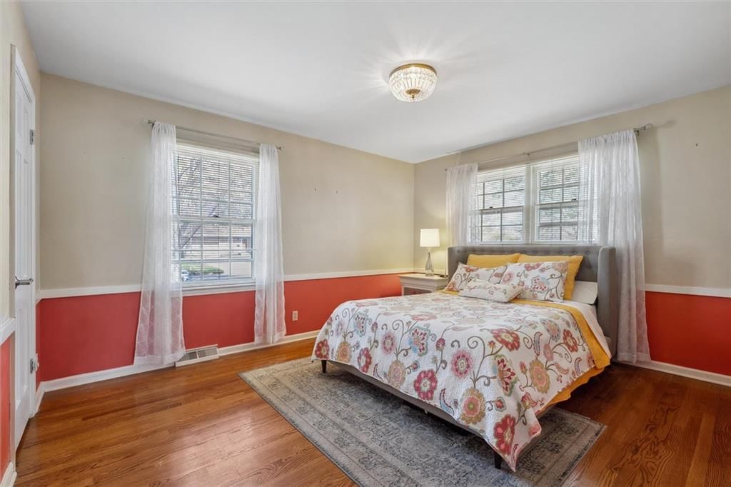 5819 W 85th Street — photo 22