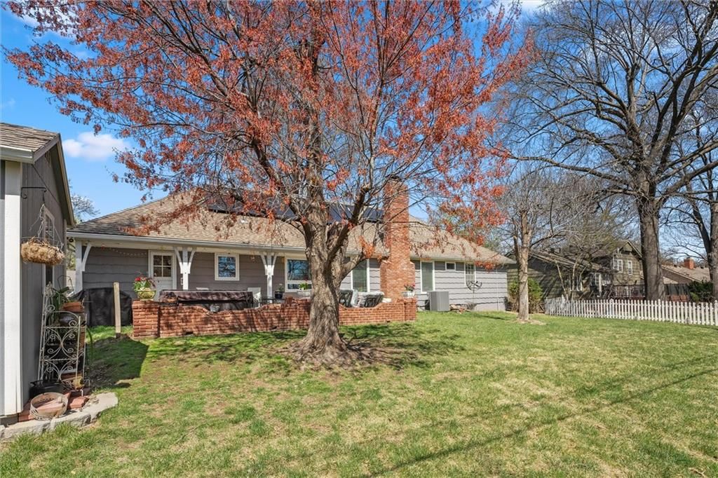 5819 W 85th Street — photo 33