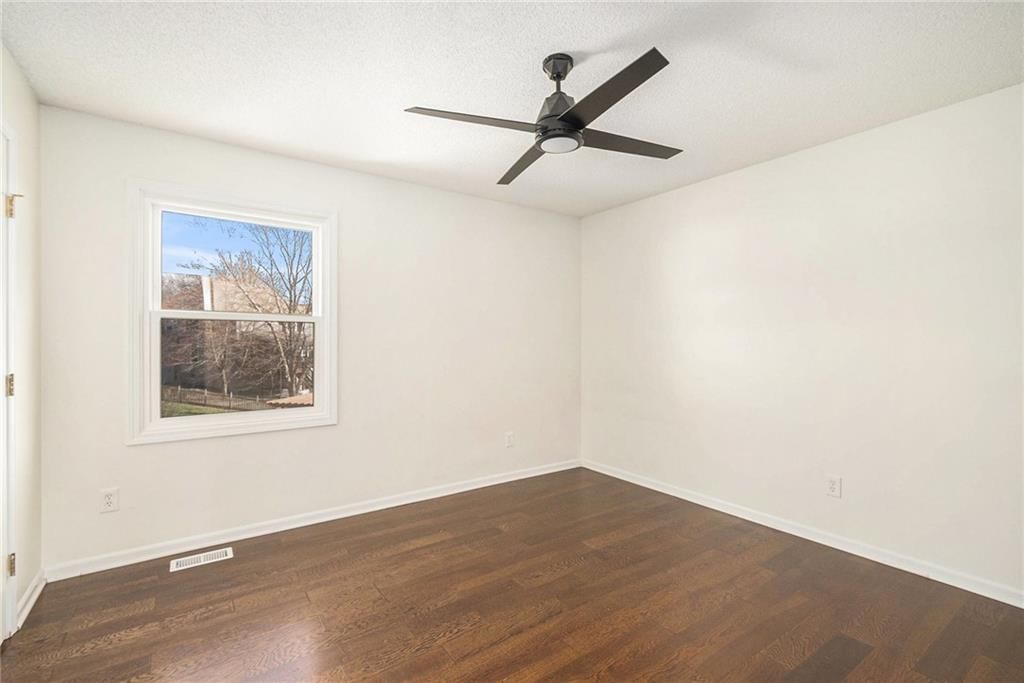 1320 Hillary Drive — photo 26
