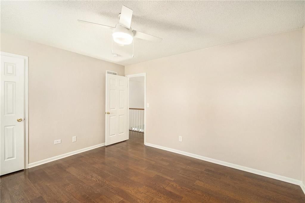 1320 Hillary Drive — photo 28