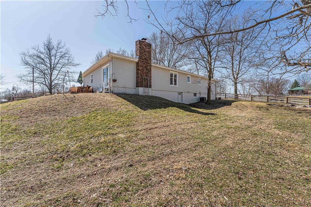 12044 NW Crooked Road — photo 44