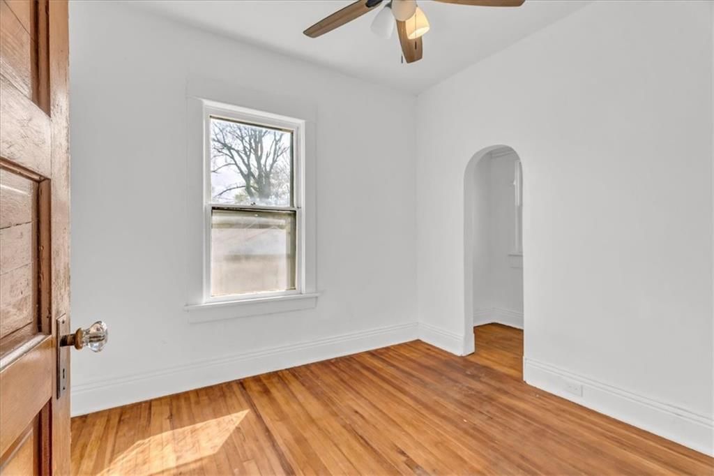 323 Lawndale Avenue — photo 10