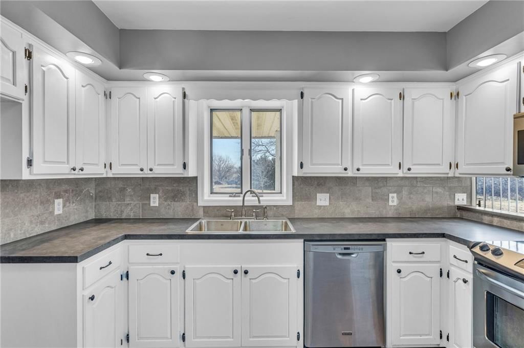 2552 Stafford Road — photo 17