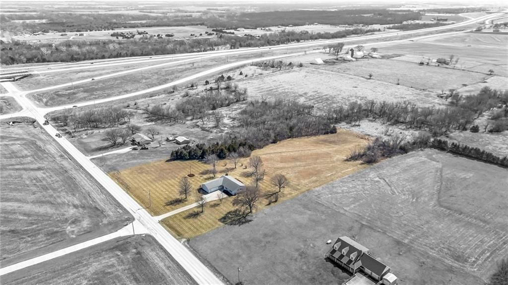 2552 Stafford Road — photo 48