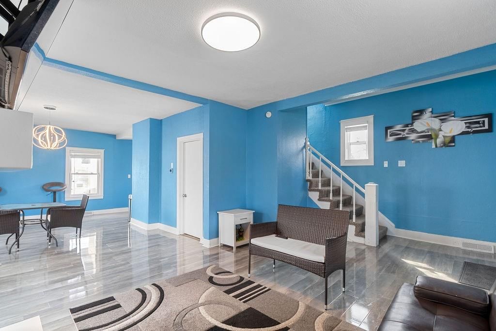 1237 Ridge Avenue — photo 6