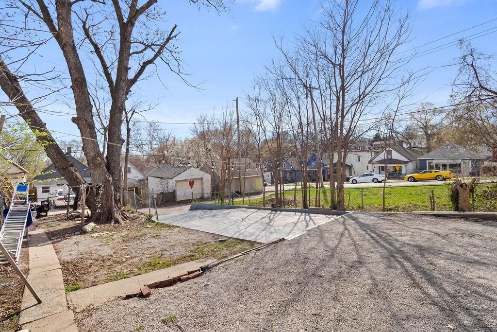 1237 Ridge Avenue — photo 28