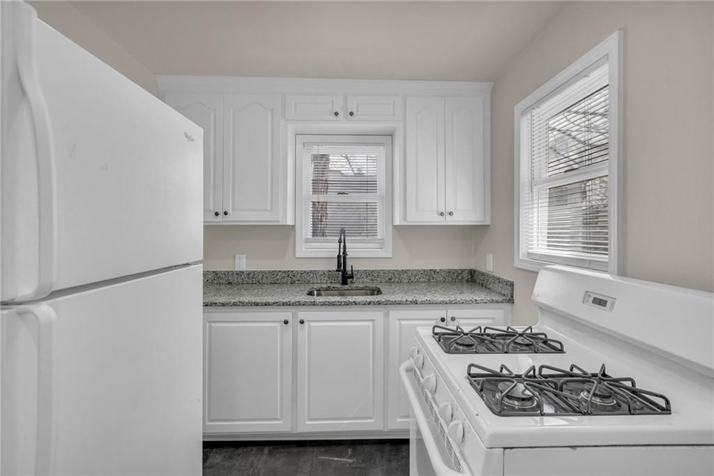 5567 Farrow Avenue — photo 11