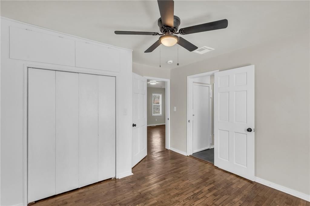 5567 Farrow Avenue — photo 15