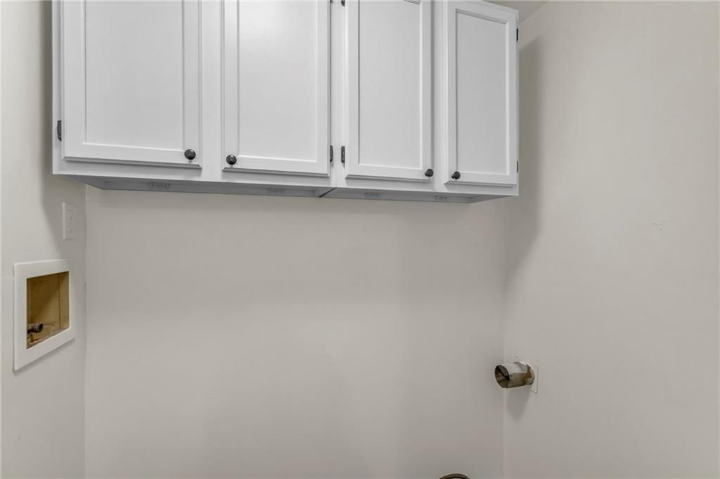 5567 Farrow Avenue — photo 18