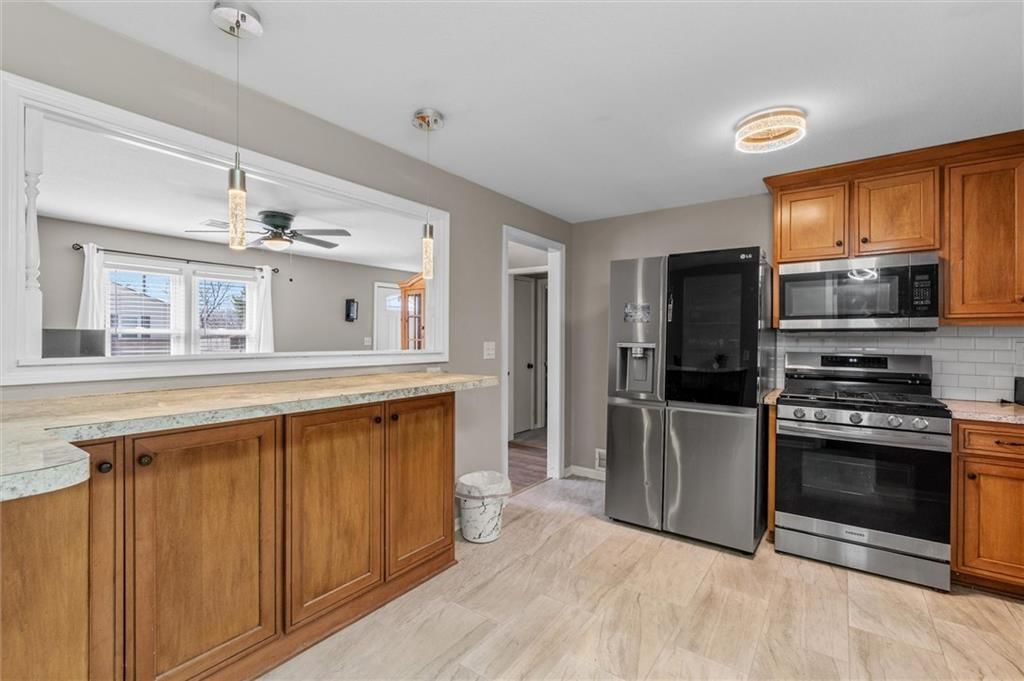 Photo 11 of 22 - 2 NE 62nd Street