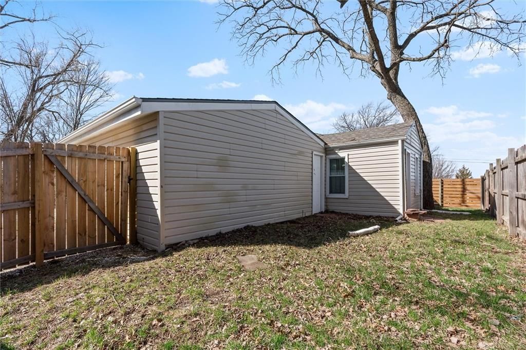 Photo 22 of 22 - 2 NE 62nd Street
