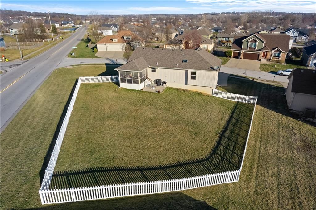 511 SW Shorthorn Drive — photo 27