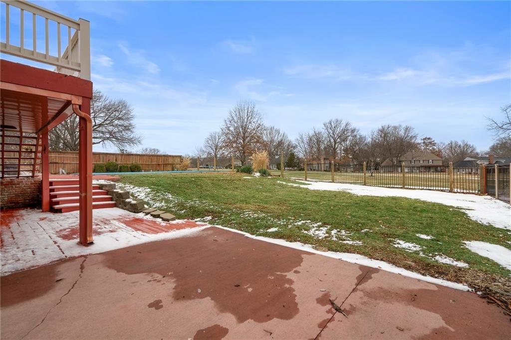9400 W 106 Street — photo 34
