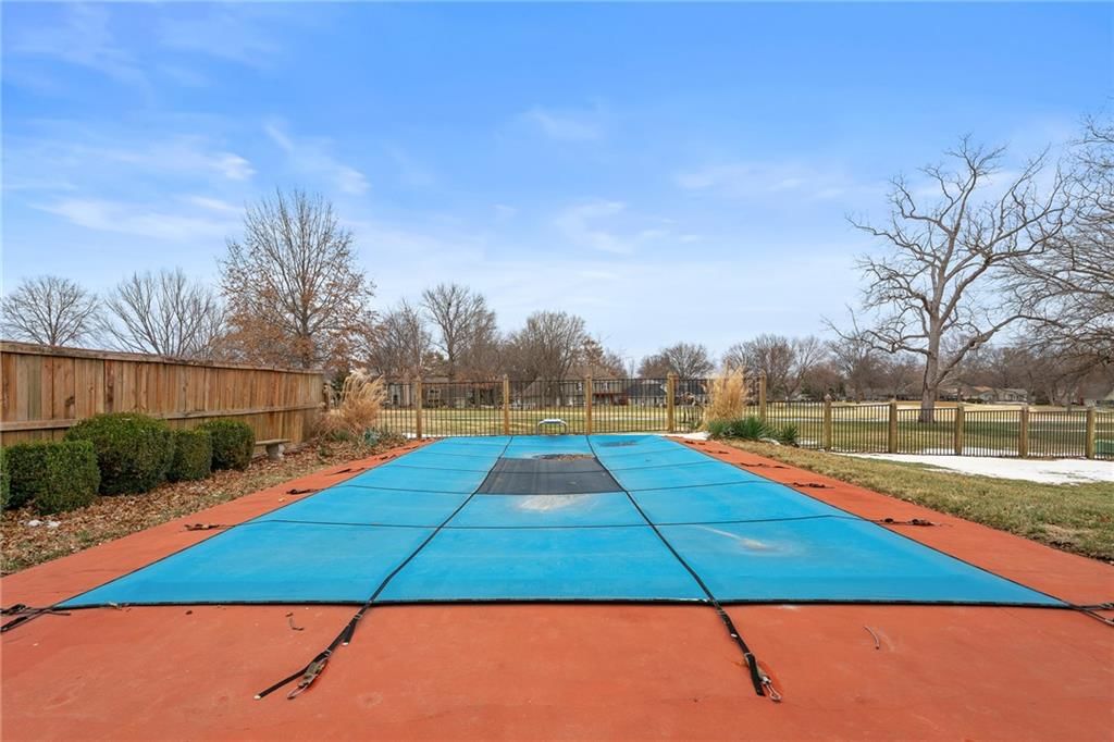 9400 W 106 Street — photo 36
