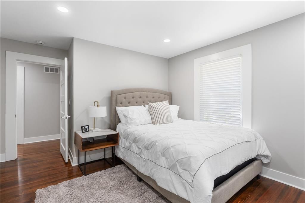 6700 Metcalf Avenue — photo 31
