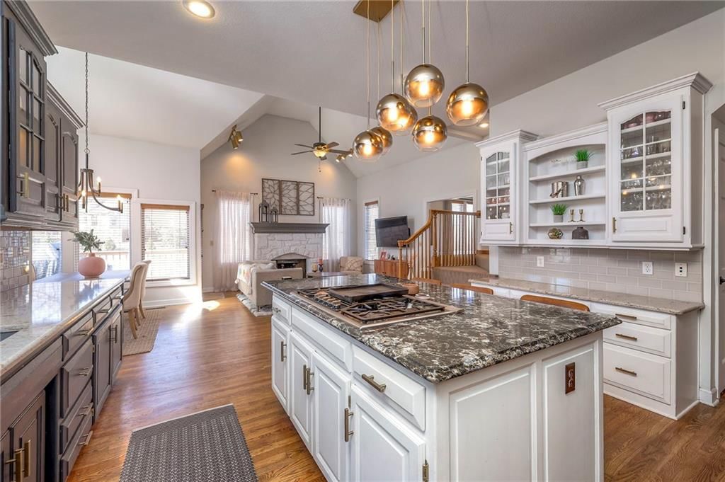 12704 Ash Street — photo 17