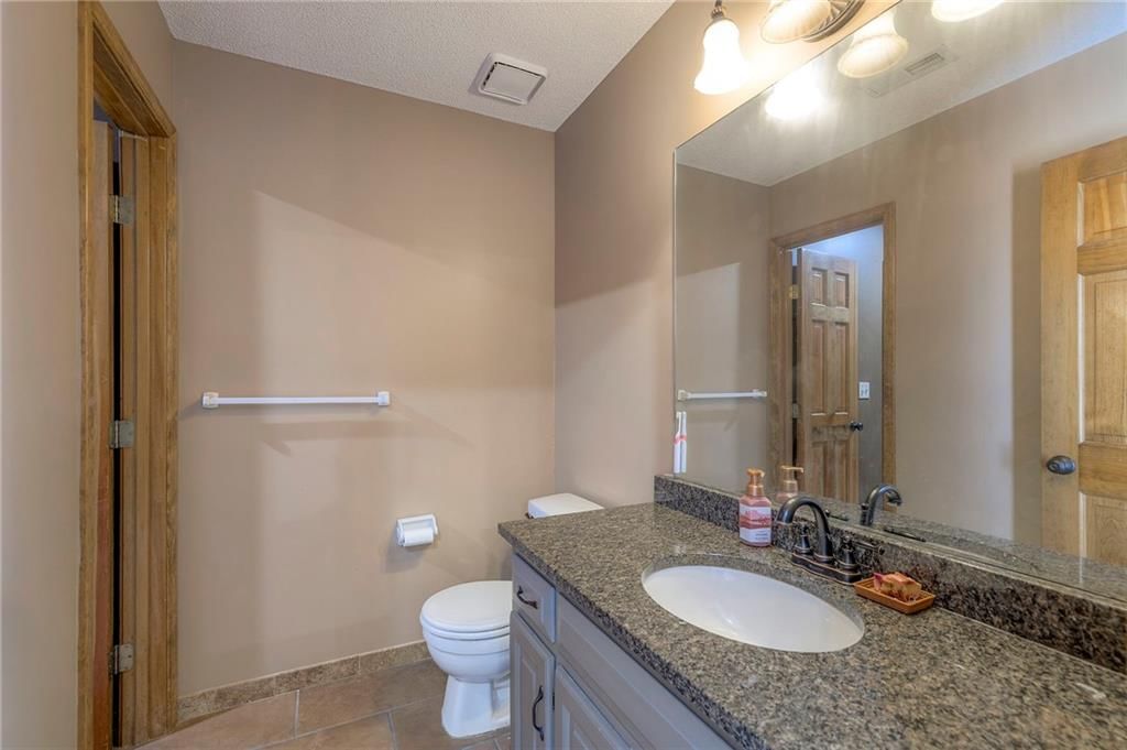 12704 Ash Street — photo 27