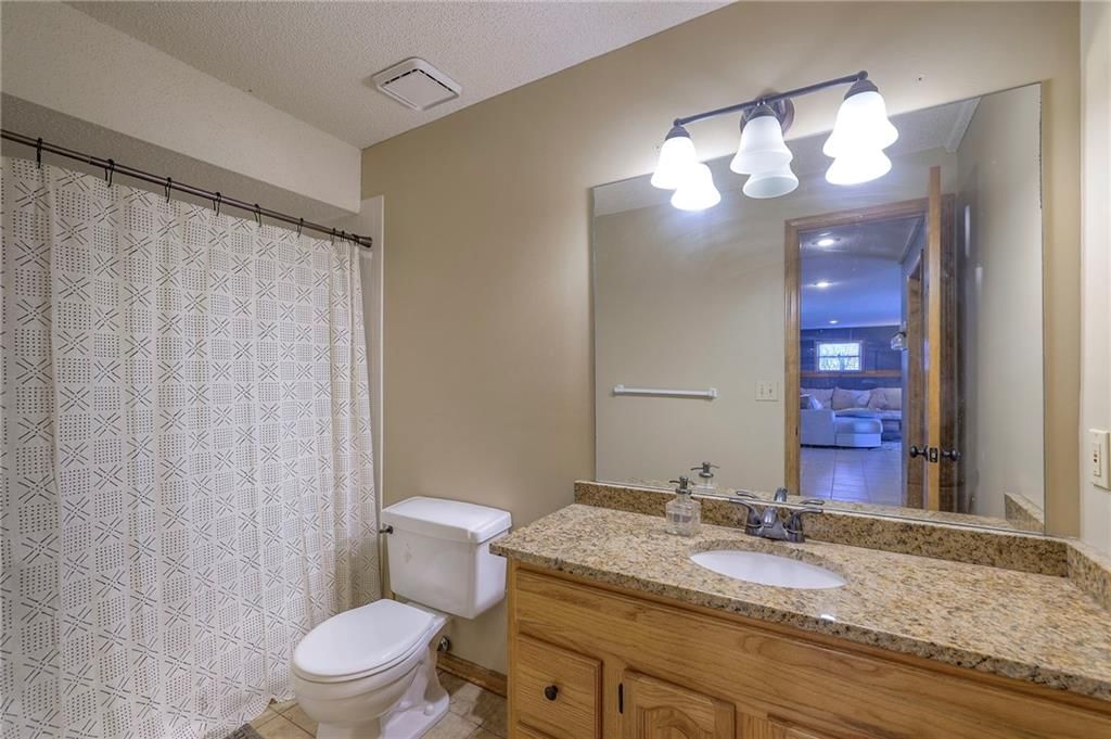 12704 Ash Street — photo 35