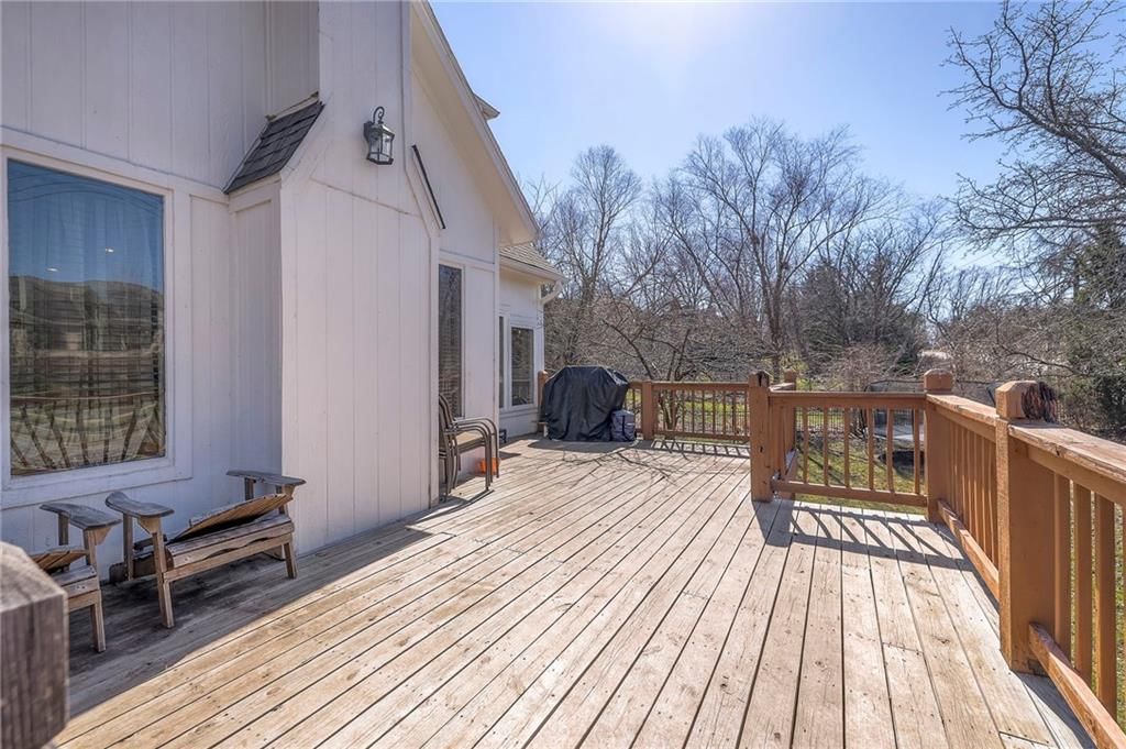 12704 Ash Street — photo 40