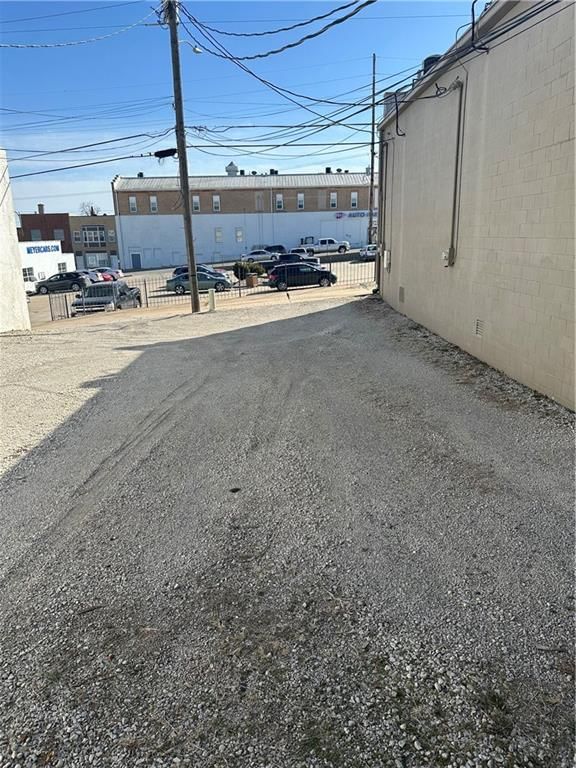 106 E 3rd Street — photo 9