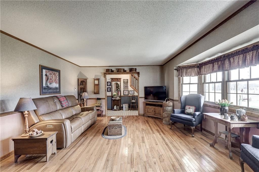 Photo 8 of 98 - 826 E 510th Avenue